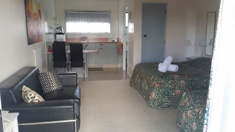 Norfolk Motel & Campervan Park - Accommodation New Zealand 3