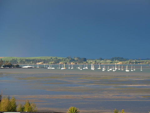 Omokoroa Sea View Apartment - Accommodation New Zealand 3