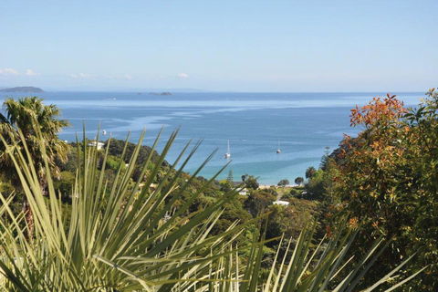 PALM BEACH PERFECTION, PRIVATE SPA POOL, WIFI, SKY TV (POSSIBLY A CAR) - Accommodation New Zealand 1