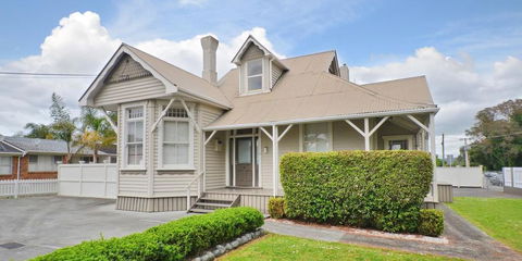 Regent Residential Villa - Accommodation New Zealand 0