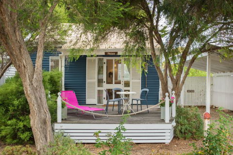Beach Huts Middleton - Kempsey Accommodation 4