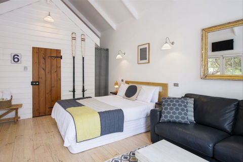Beach Huts Middleton - Kempsey Accommodation 15