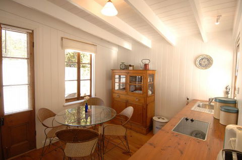 Beach Huts Middleton - Kempsey Accommodation 59