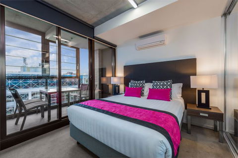 Mantra St Kilda Road - Accommodation Nelson Bay 18
