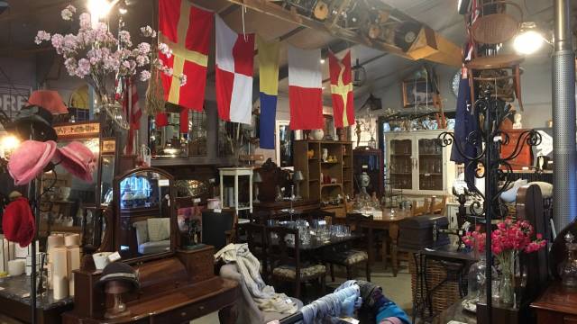 Village Antiques Bungendore - thumb 0