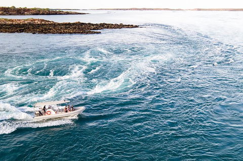 Giant Tides Tour - Cape Leveque & Cygnet Bay - Accommodation Australia 3
