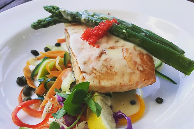 Mount Tamborine Wine Tasting Tour from Brisbane or the Gold Coast Logo and Images