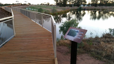 Green Corridor Walking Track - Wagga Wagga Accommodation 2