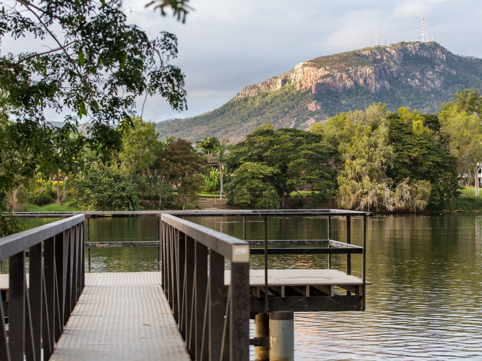 Lake Ross Logo and Images