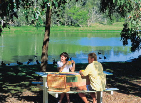 Moore Park - Mackay Tourism 2