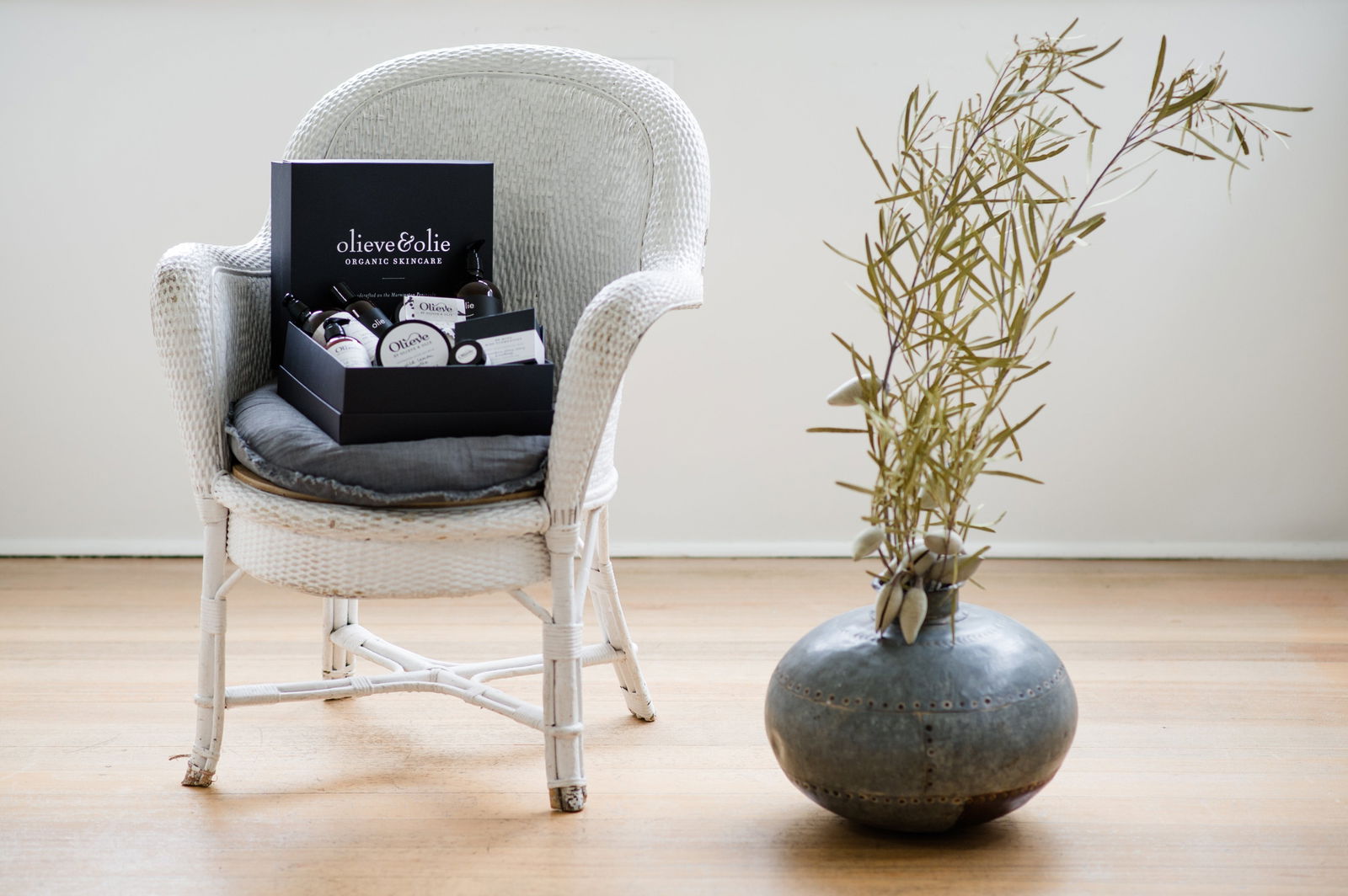 Olieve and Olie Skincare Factory Logo and Images