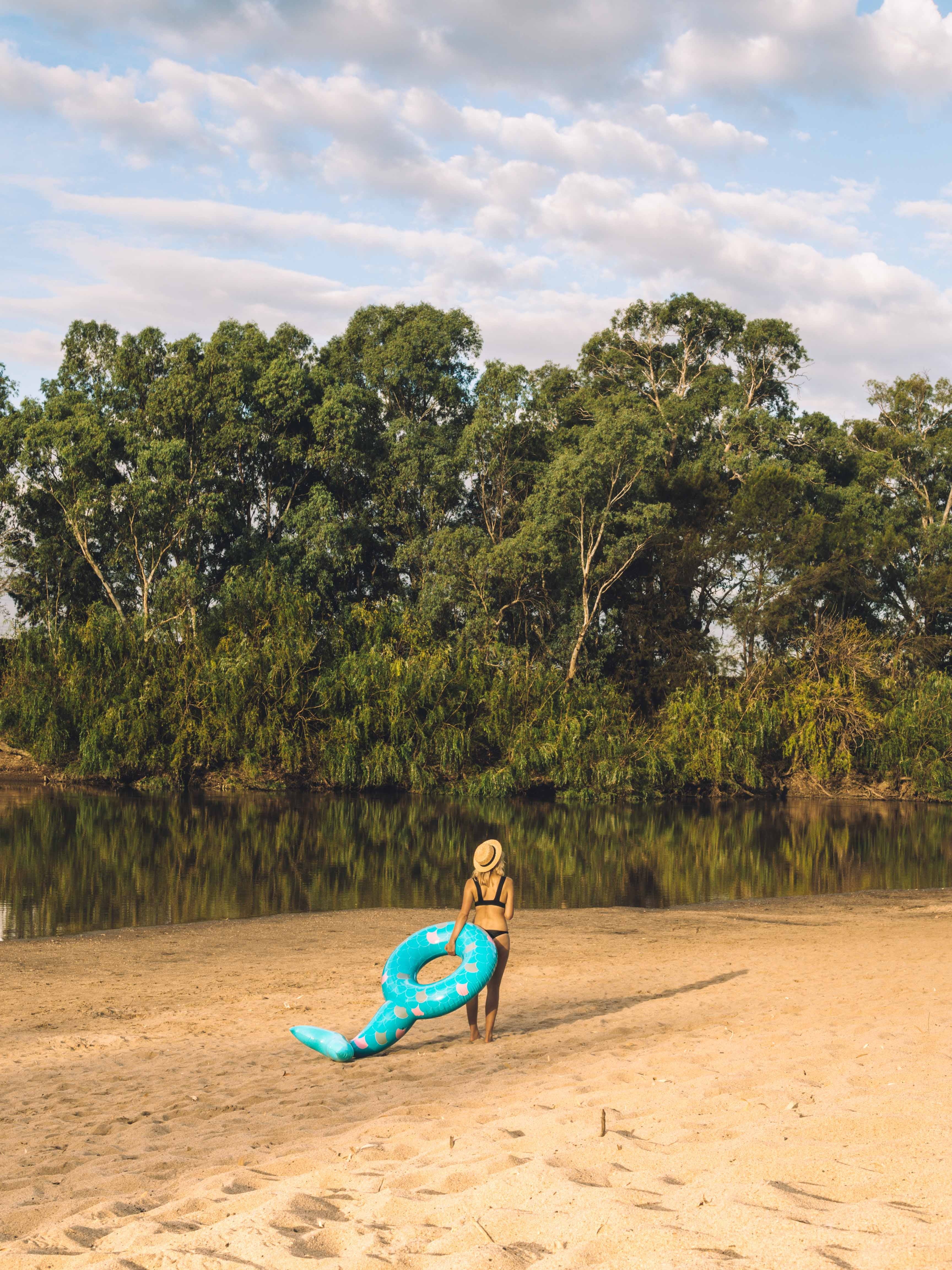 Riverside:  Wagga Beach - thumb 2