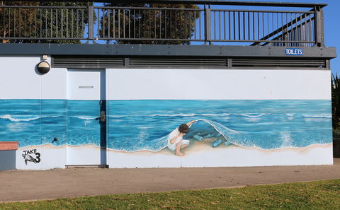 Shoalhaven Toilet Mural Tour - E Caravan Parks 0