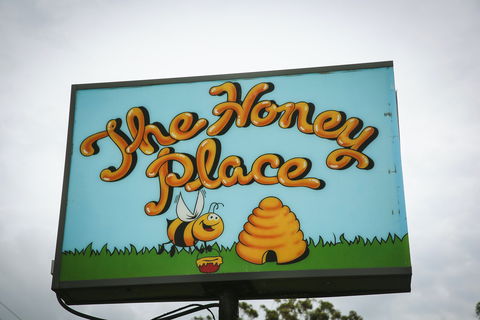 The Honey Place - Accommodation Airlie Beach 1