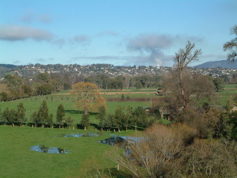 Tumut - Victoria Tourism 0