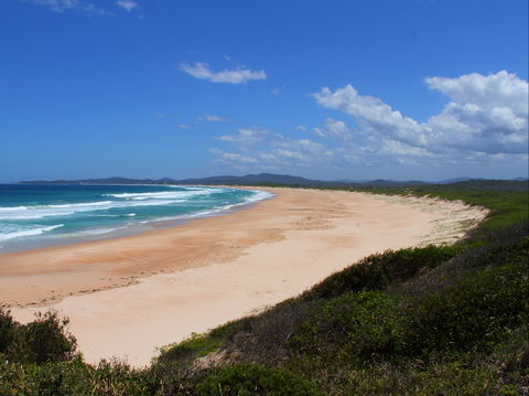 Wilsons Headland - Accommodation QLD 0
