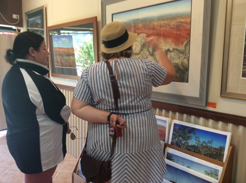 Back O' Bourke Gallery - Attractions Perth 2