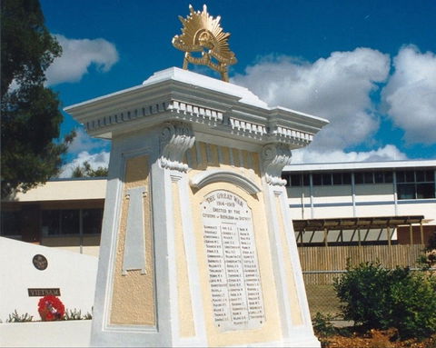 Beenleigh War Memorial - Casino Accommodation 0