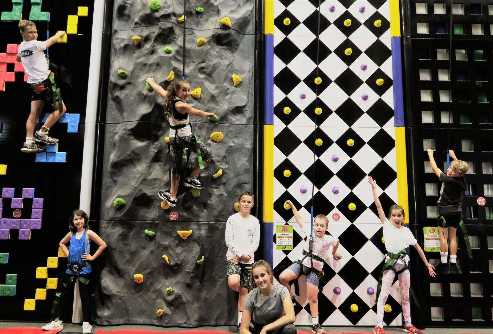 Clip 'n Climb Phillip Island Logo and Images