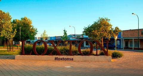 East Terrace, Loxton - Wagga Wagga Accommodation 0