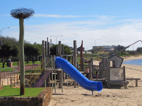 Jetty Baths - Accommodation Port Macquarie 0