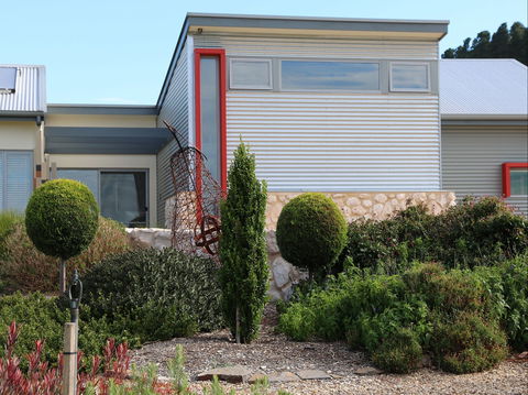 John Lacey's Studio And Green Tank Gallery - Accommodation Port Hedland 0