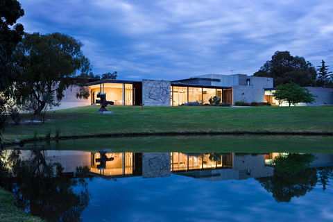McClelland Sculpture Park + Gallery - Sunshine Coast Guide 1