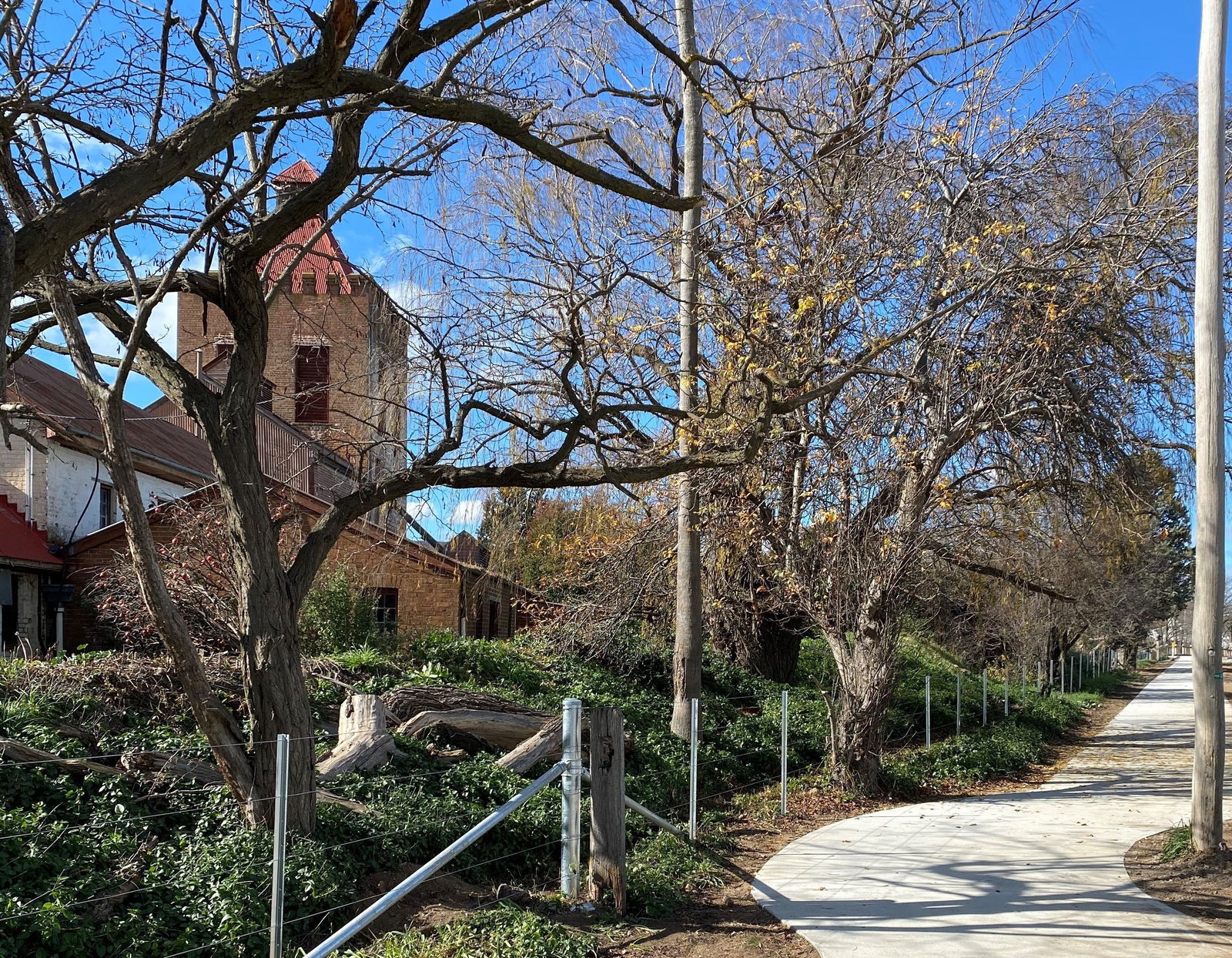 Mulwaree River Walkway Logo and Images