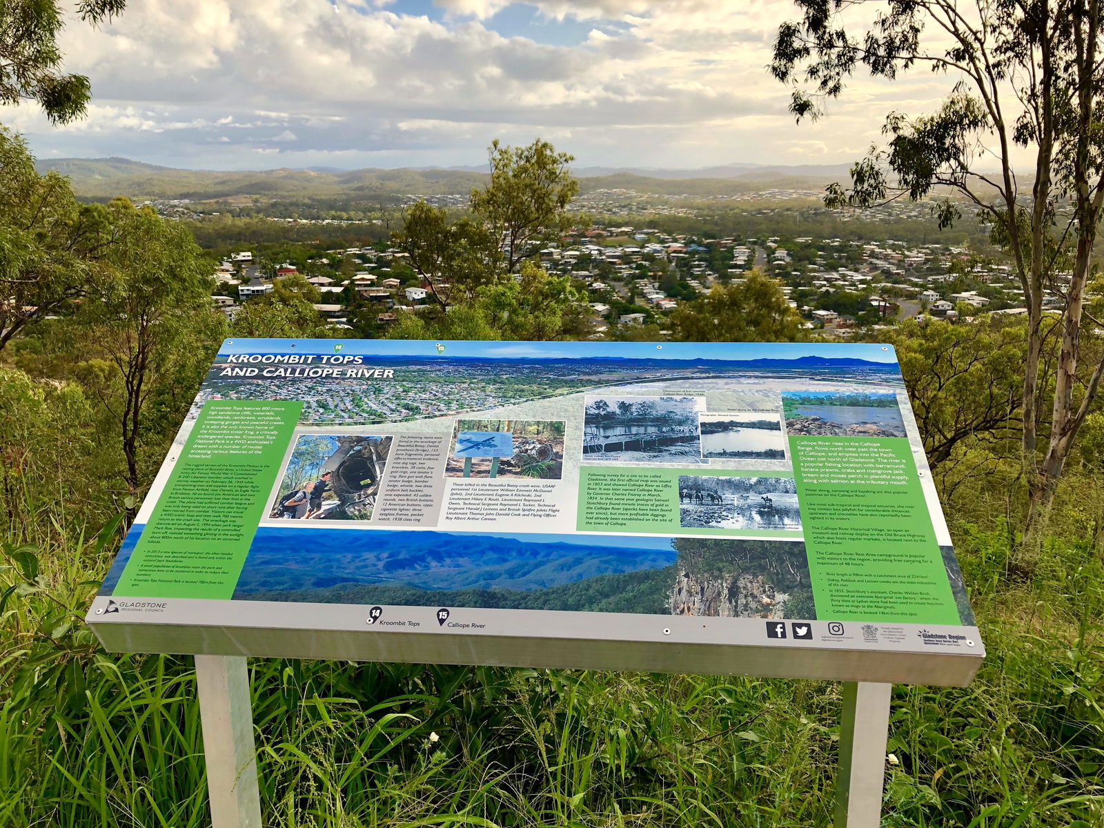Round Hill Lookout Logo and Images