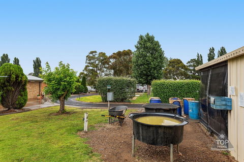 Fossicker Caravan Park Fossicking Park - Accommodation Brisbane 0