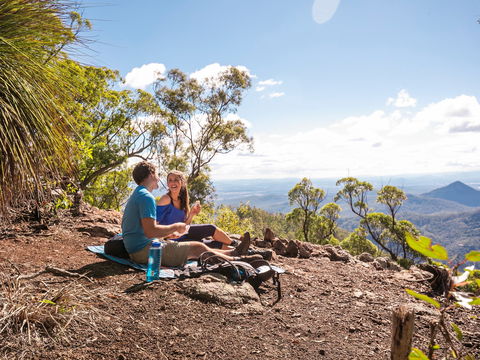 Goolman Lookout Via Rocky Knoll Lookout Trail - Lightning Ridge Tourism 0