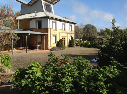 HIRL Hamilton Institute Of Rural Learning - Accommodation Brisbane 0
