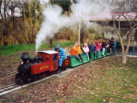 Holbrook Miniature Railway - Victoria Tourism 0