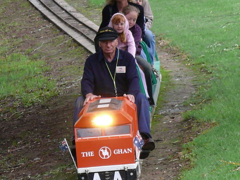 Holbrook Miniature Railway - Victoria Tourism 1
