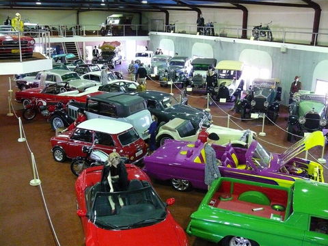McFeeters Motor Museum And Visitor Information Centre - Attractions 1