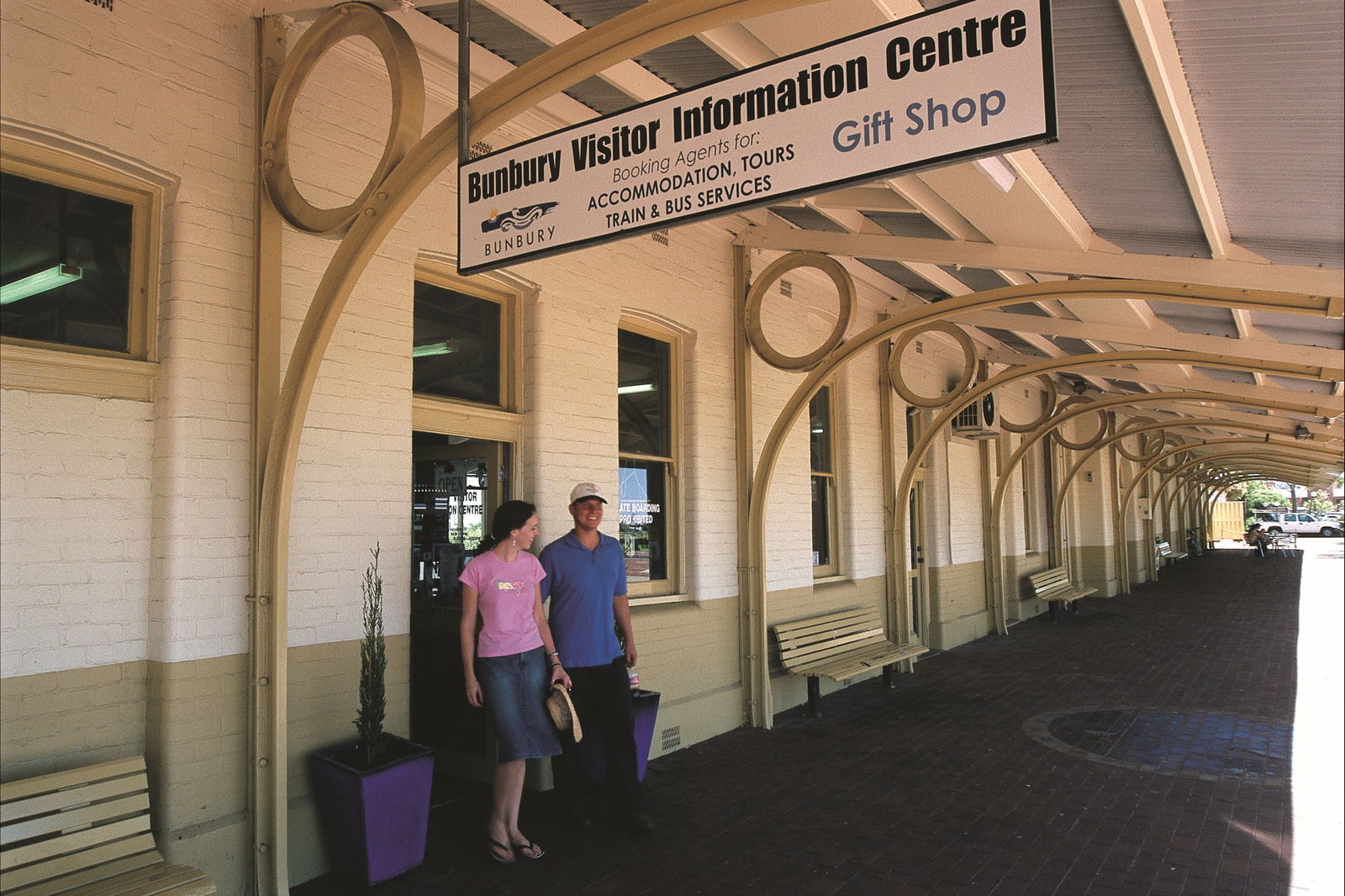 Old Railway Station Bunbury Logo and Images