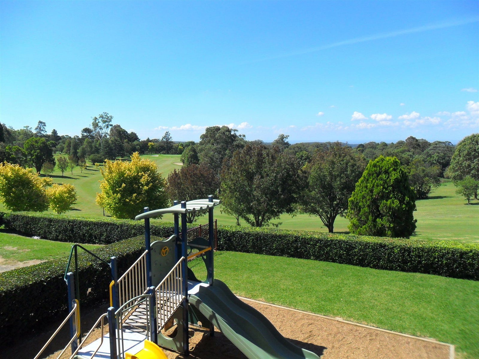 Springwood Country Club Logo and Images