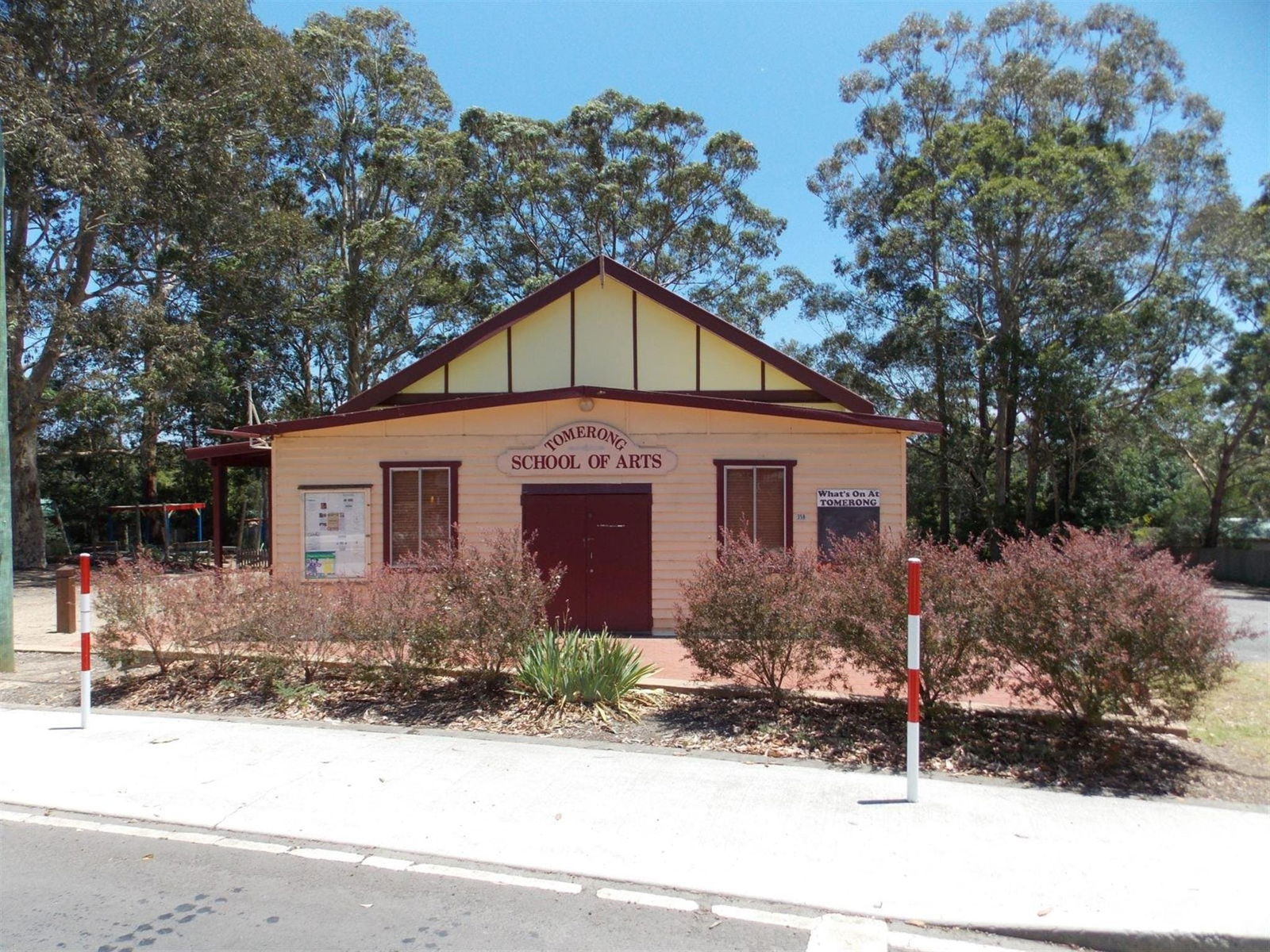Tomerong Hall Logo and Images