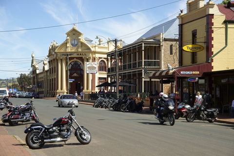 York Town Hall - Mackay Tourism 0