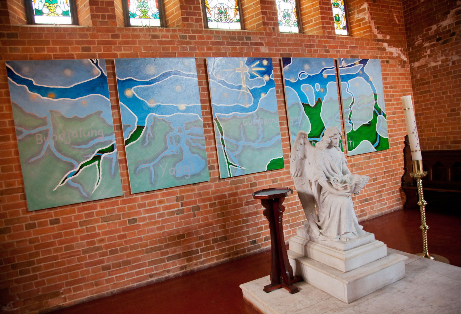 Christ Church Cathedral Grafton Logo and Images