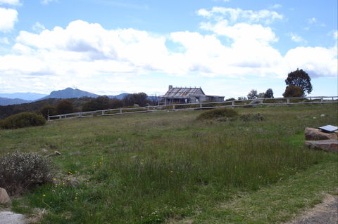 Craig's Hut - Northern Rivers Accommodation 2