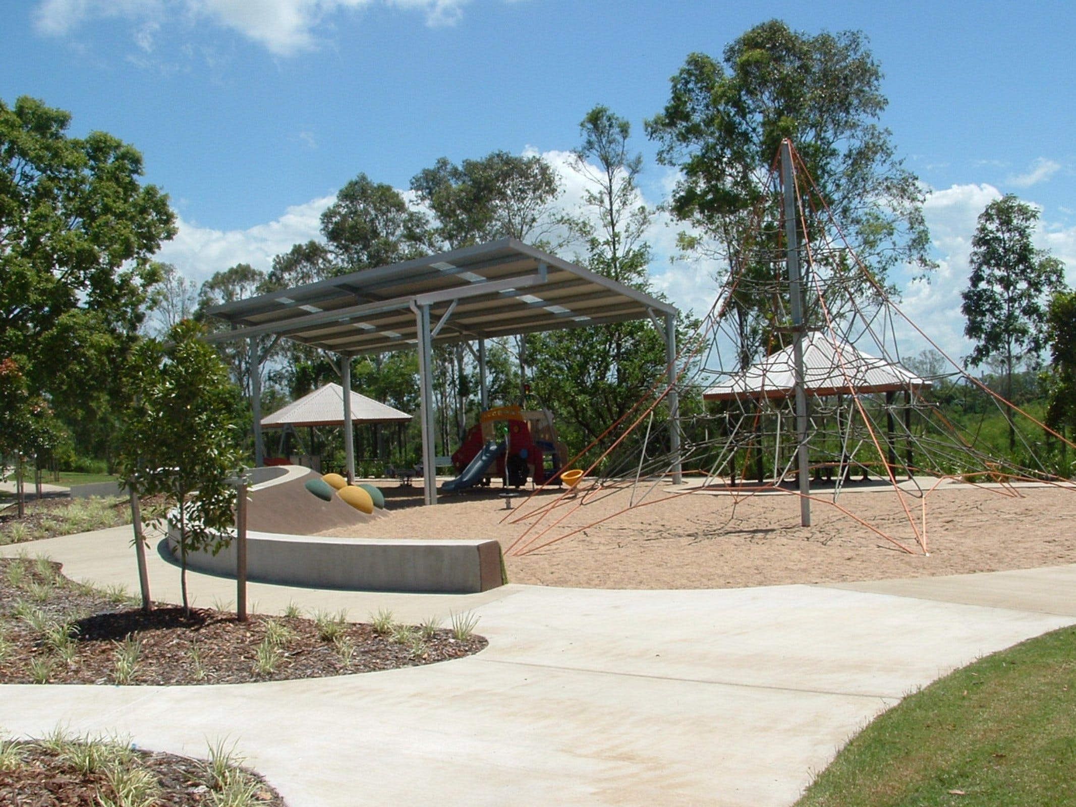 Edward Lloyd Park, Marian - thumb 1