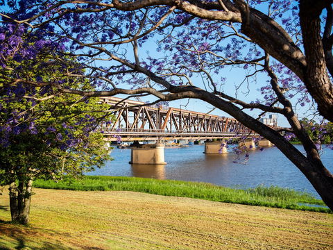 Grafton 'Bendy' Bridge - Accommodation Broken Hill 0