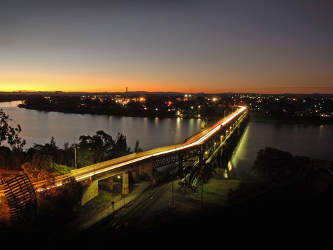 Grafton 'Bendy' Bridge - Accommodation Broken Hill 2
