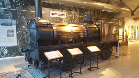 Railway House And Ballaarat Steam Engine - Attractions Perth 0