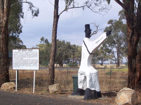 The Henty Man - Accommodation Broken Hill 1