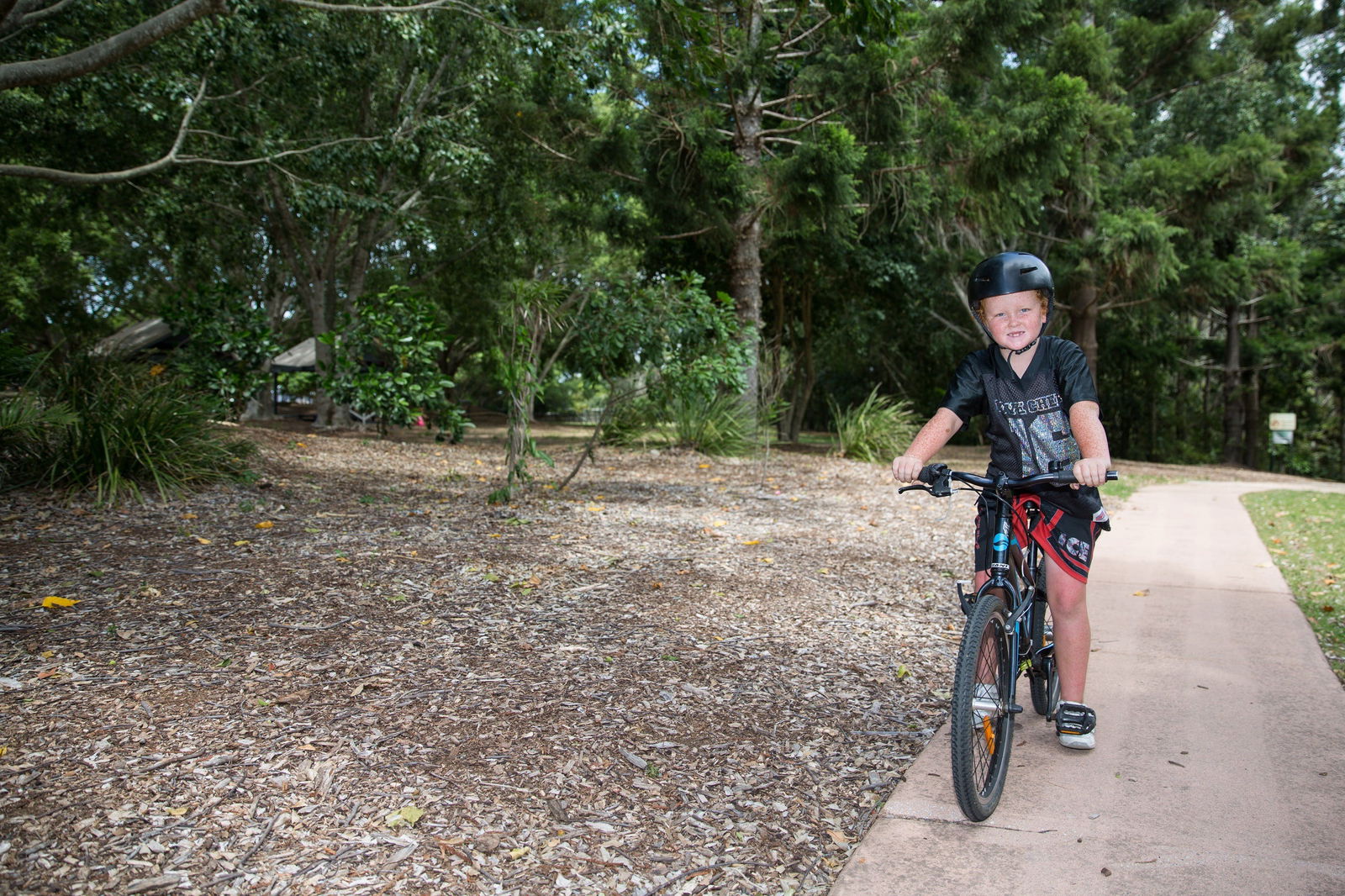 Carole Green Walkway - John Oxley Reserve Logo and Images