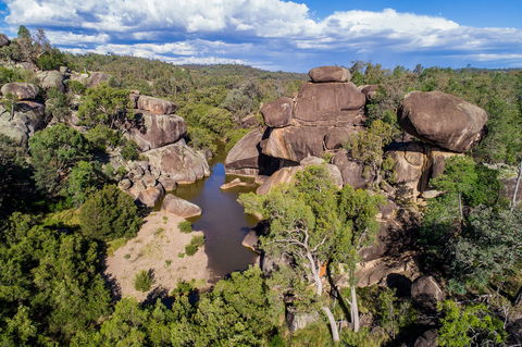 Cranky Rock Recreation Reserve - Accommodation QLD 1