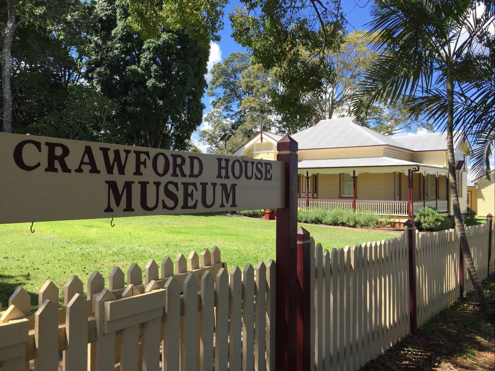 Crawford House, Alstonville Logo and Images