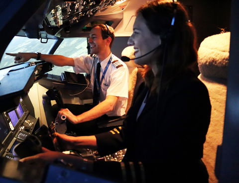 Flight Experience Sydney - Flight Simulations - Accommodation Batemans Bay 2